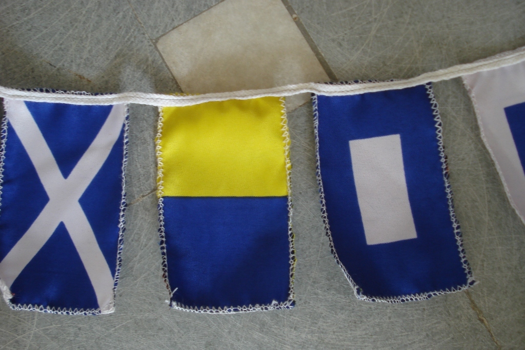 Ship's Flag Set- String Of 26 Flag - 8 Feet