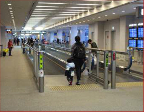 ट्रैवलेटर्स / मूविंग वॉकवे