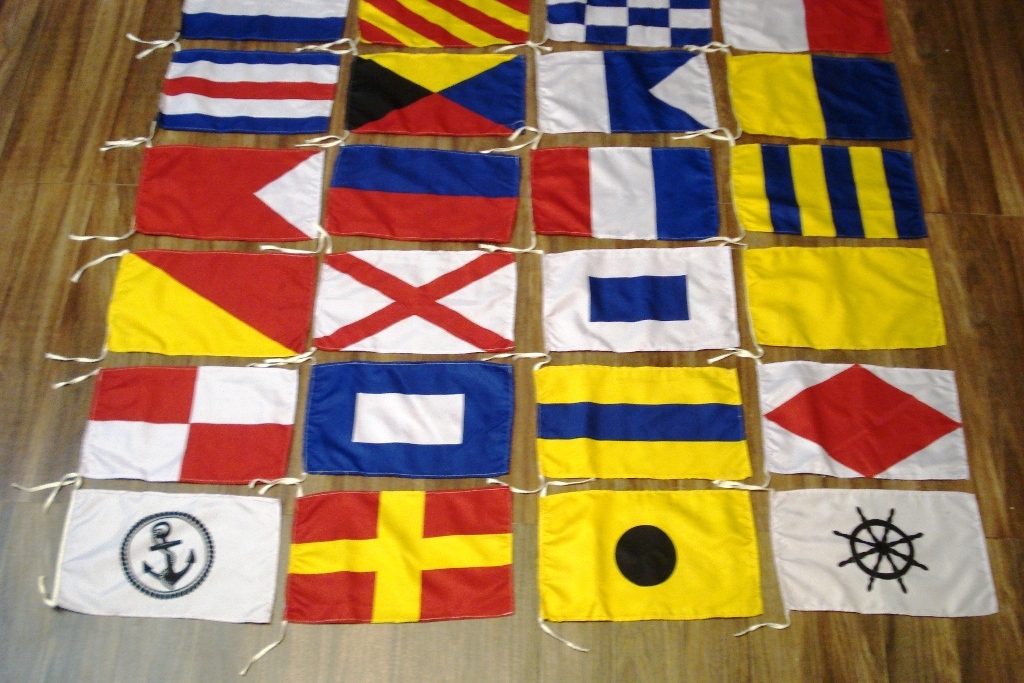 U.s. Navy Signal Code Flag Set - Set Of 26 Flag
