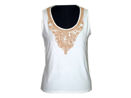 कढ़ाई वाली कुर्ती