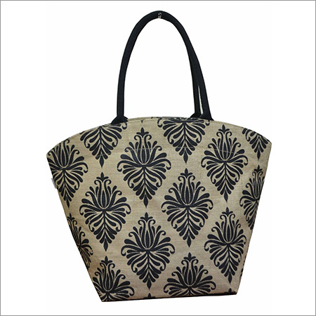 डिजाइनर कैरी बैग्स