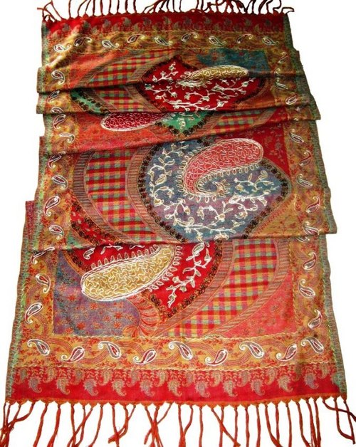 ऊन जामवार कढ़ाई के शॉल