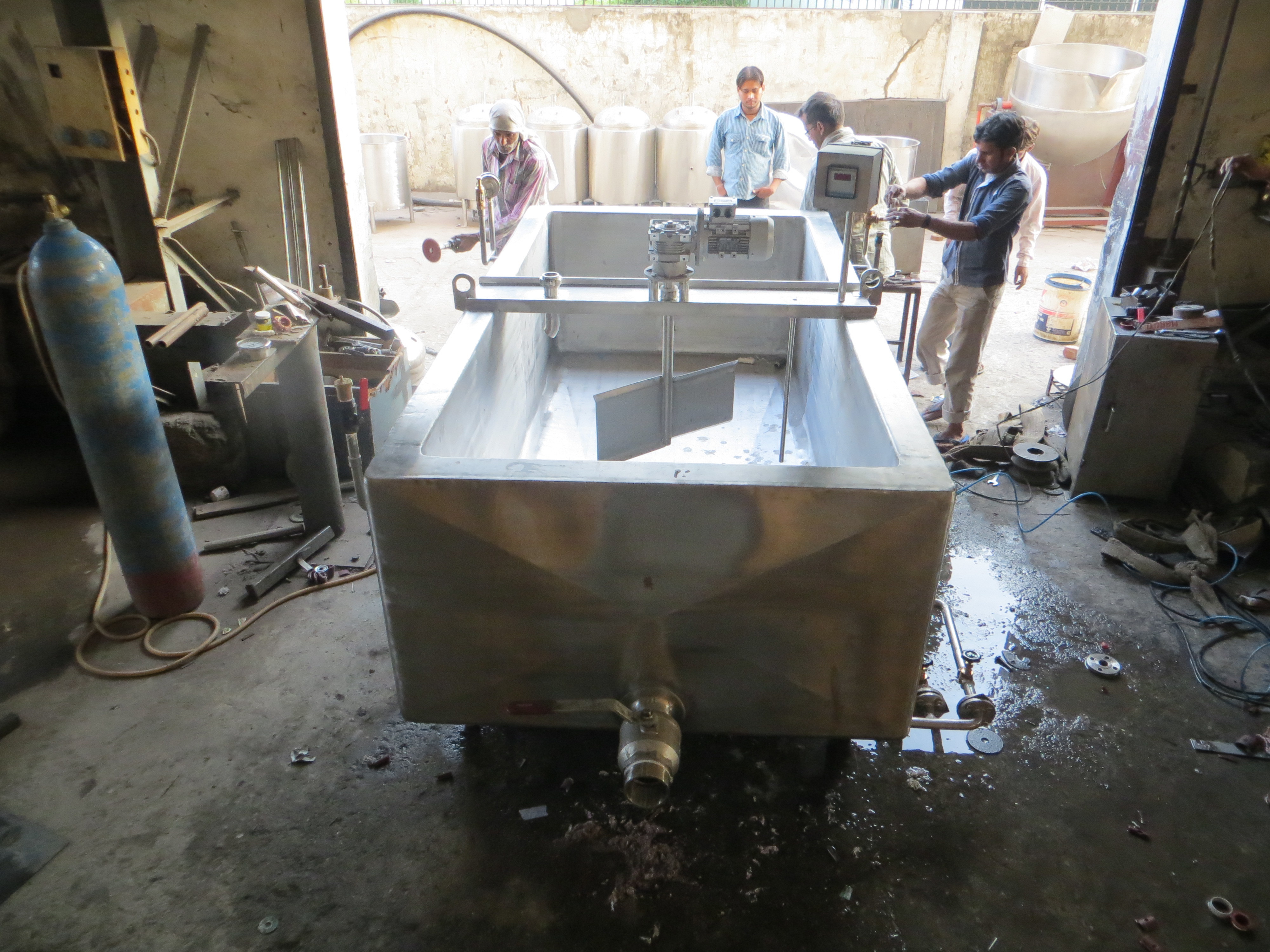 Stainless Steel Paneer Vat With Agitator
