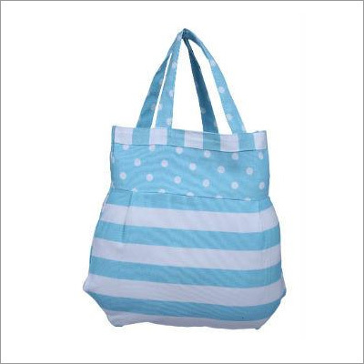 नीला स्टाइलिश बैग