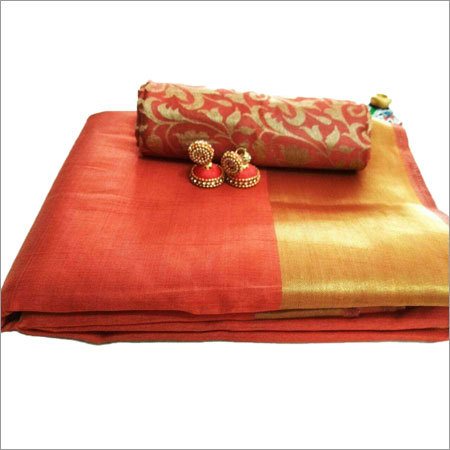 महिलाओं के पार्टी वियर साड़ी