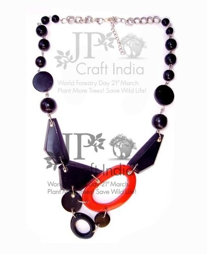 डिज़ाइनर नेकलेस