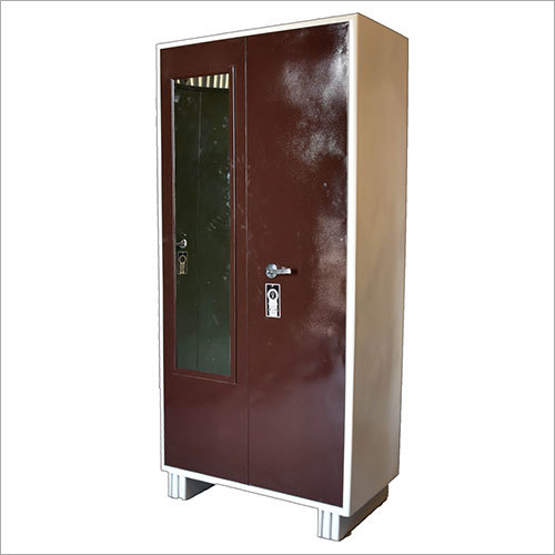 आवासीय धातु अलमारियां