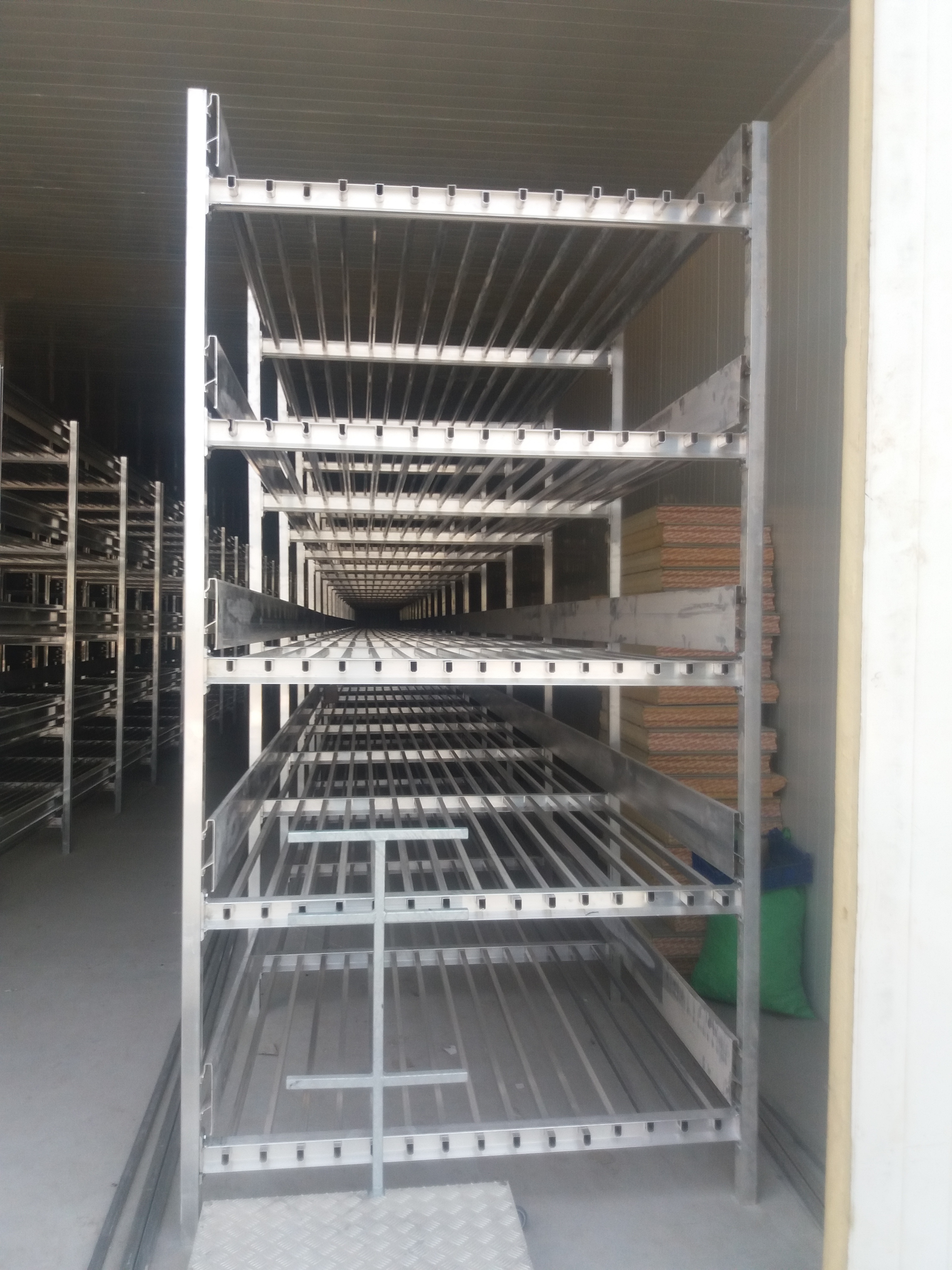 Low Noice Mushroom Growing Rack