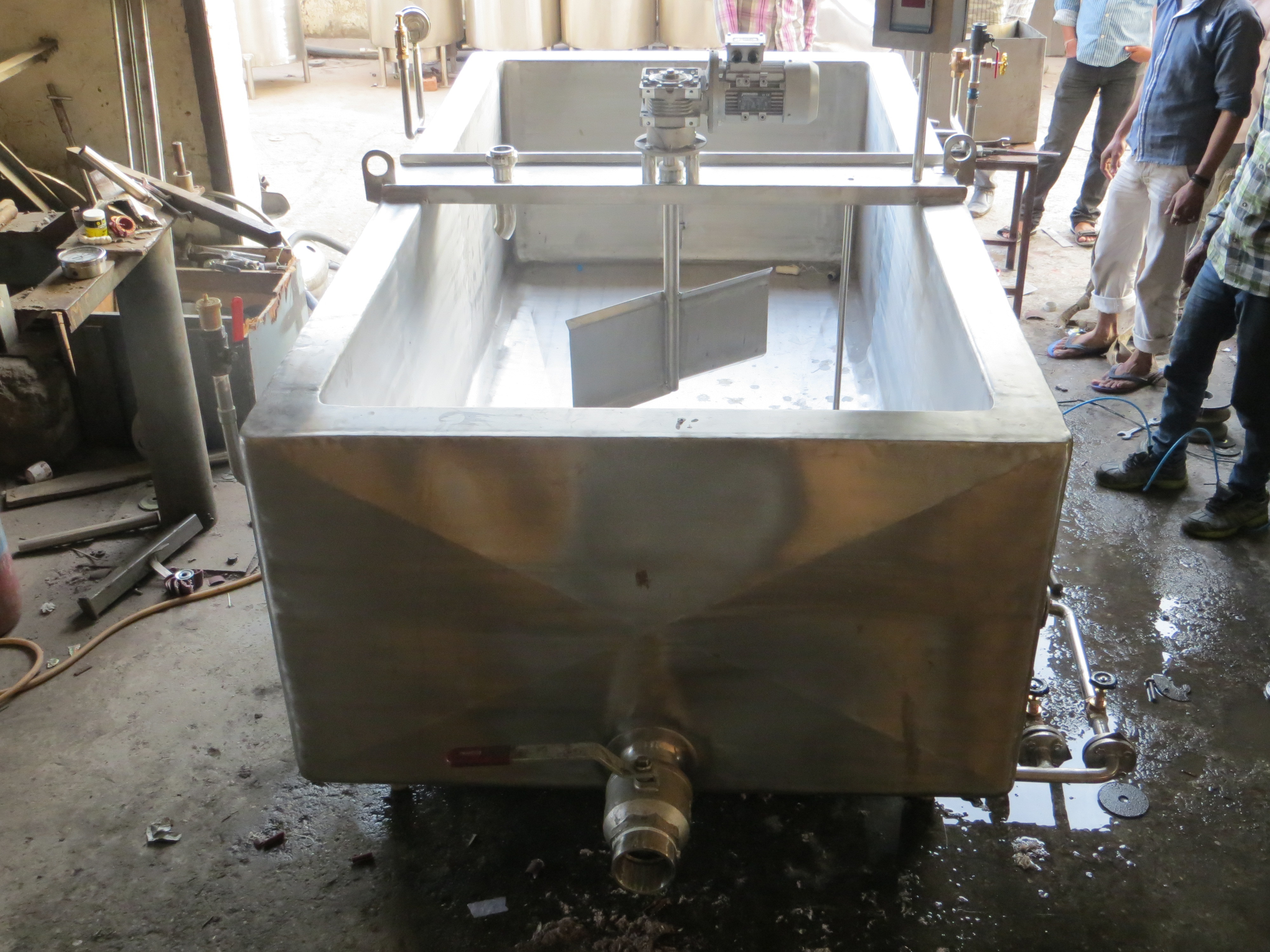 Stainless Steel Paneer Vat With Agitator