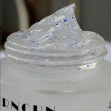 निकोटिनामाइड के साथ स्किन व्हाइटनिंग जेल फेस वाश