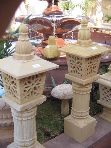 पार्क स्टोन लैंप