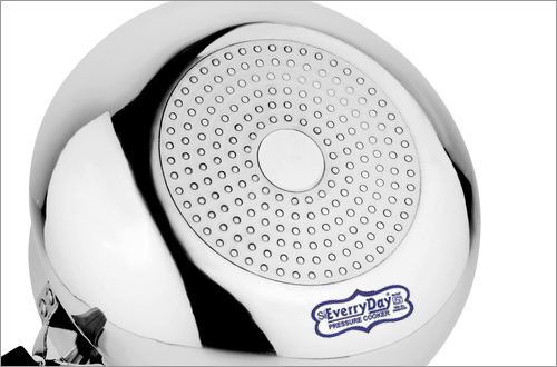 इंडक्शन आधारित कुकर