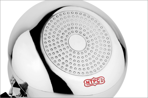 इंडक्शन बेस प्रेशर कुकर