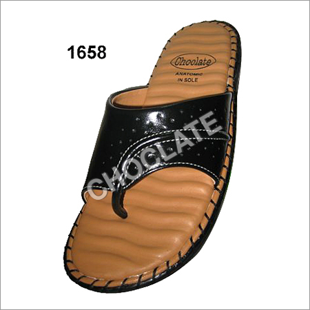 महिलाओं की फैंसी चप्पलें