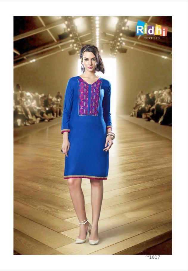 Maroon Show Stopper