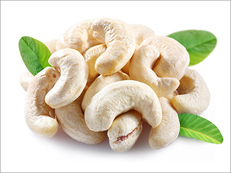 Cashew Nuts - C Shape, 1-1.5 Inch Size | Raw Flavor, White Color, Dried Processing, Common Cultivation, Hygiene Packaging