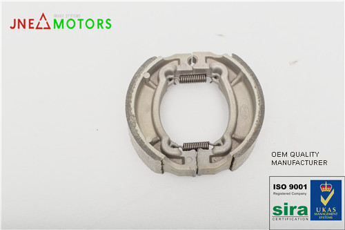 एल्युमिनियम सुजुकी Ax100 ब्रेक शू