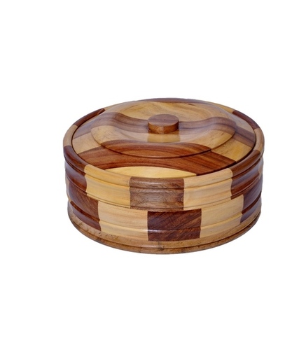 देसी कारीगर एक चपाती का डिब्बा