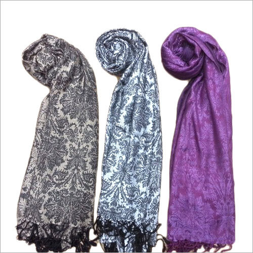 सर्दियों का पहनने का स्टोल