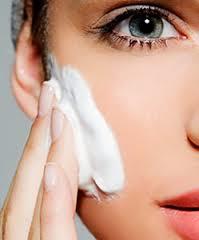 Cleansing Milk with Lemon Extract