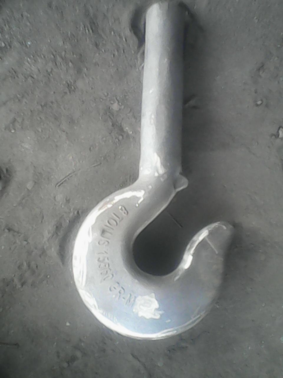 Threaded Shank Hook Application: Machine Parts
