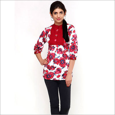 फूल प्रिंटेड वॉइल कुर्ती