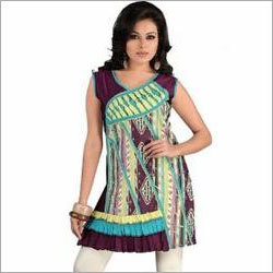 फैंसी लेडीज कुर्ती
