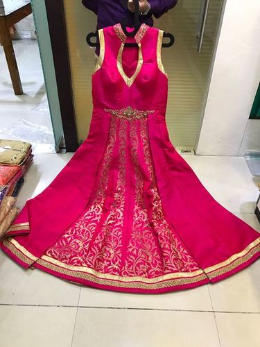 फुल स्लीव डिज़ाइनर सलवार सूट