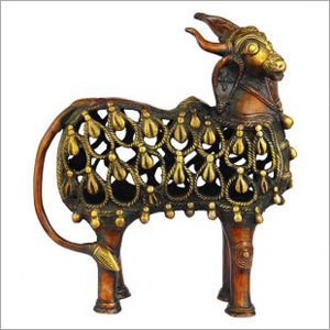 धातु पशु मूर्तिकला