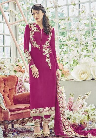 Embroidered Salwar Akmeez Neck Designs Catalogue