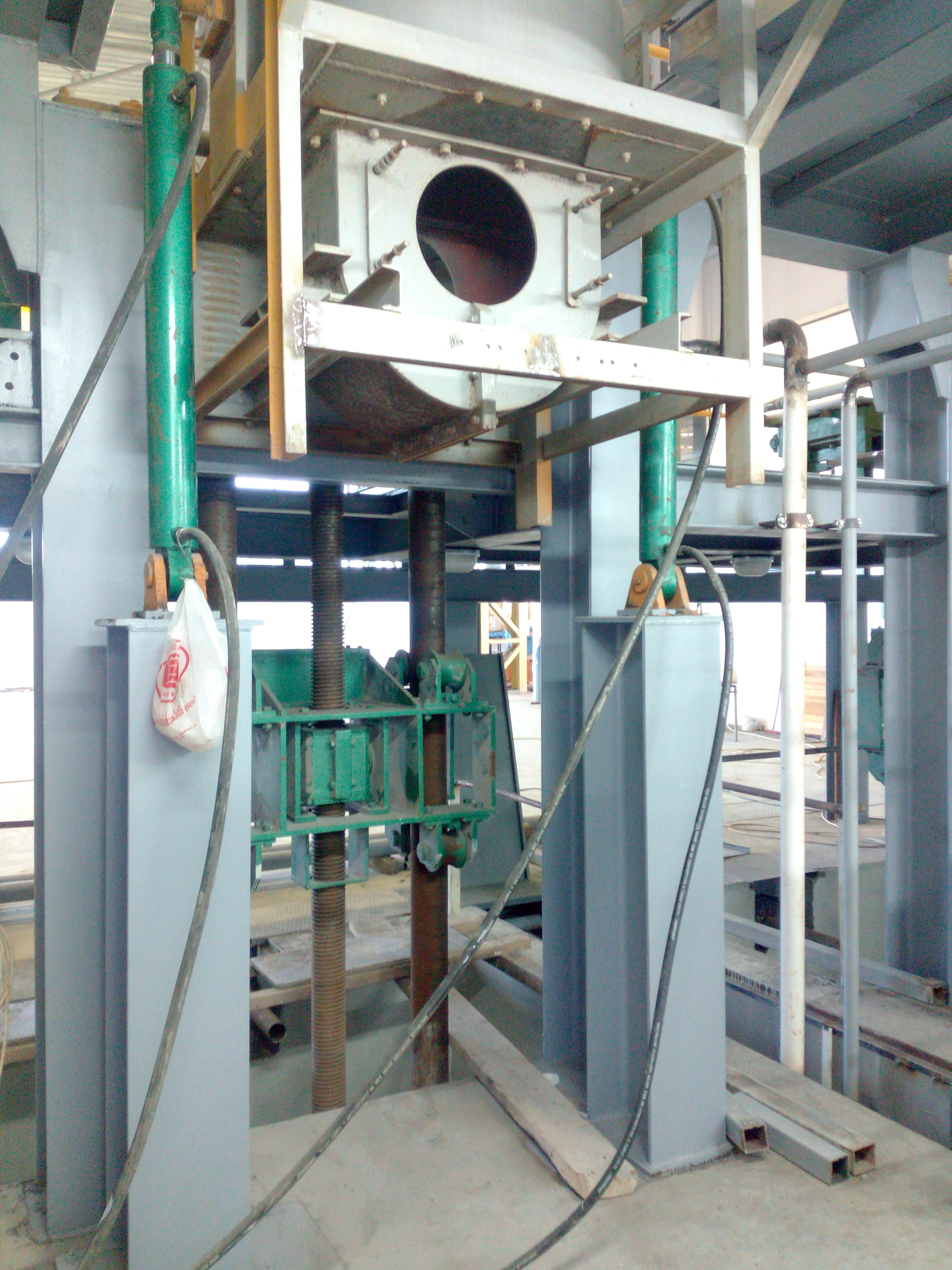 Vertical Casting Machine For Copper Bar