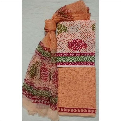 ब्लॉक प्रिंटेड सूट