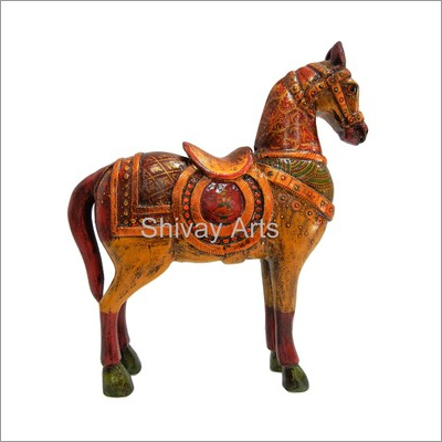 लकड़ी का मल्टीकलर फाइन हैंड पेंटेड हॉर्स शोपीस मूर्ति मूर्ति