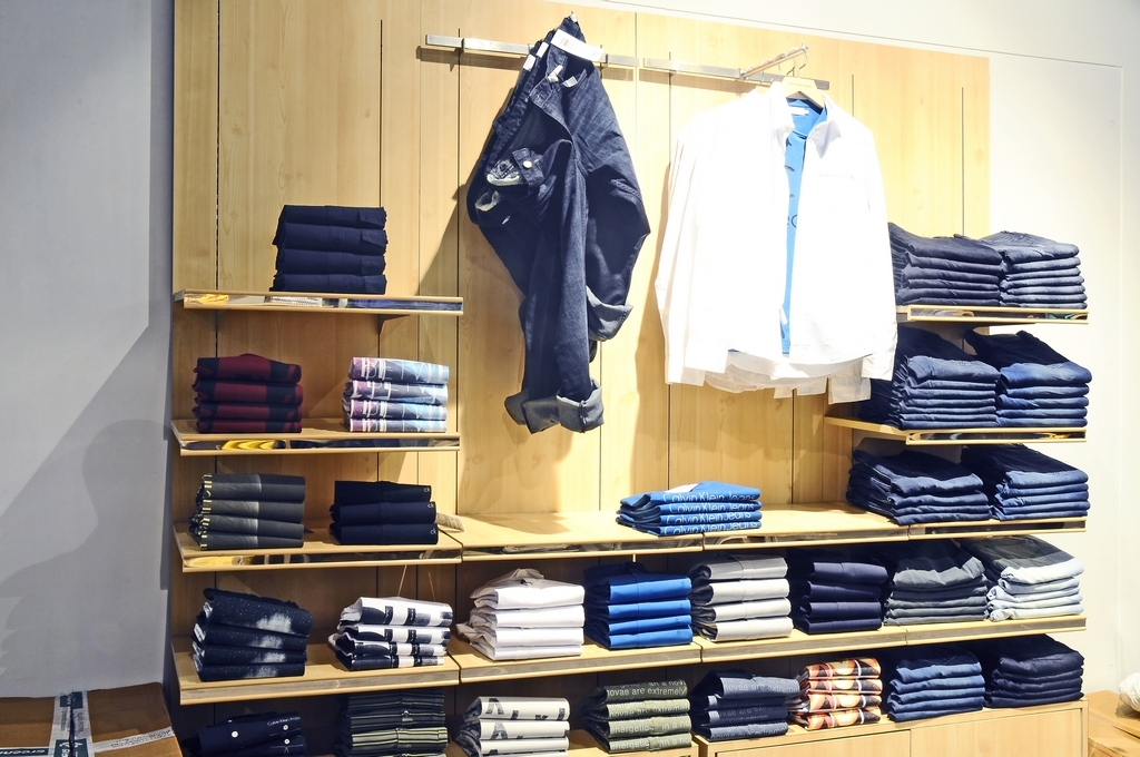 Cloths Display Racks