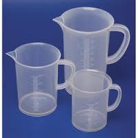 Measuring Jugs - Plastic Material, 10-20 Weight Range | Ideal for Laboratory Use
