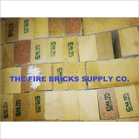 Refractory Bricks - 70% HA, 9" x 4.5" x 3" | Serv Temp: 1600°C, Industrial Quality Compliance, Flawless Manufacturing Techniques