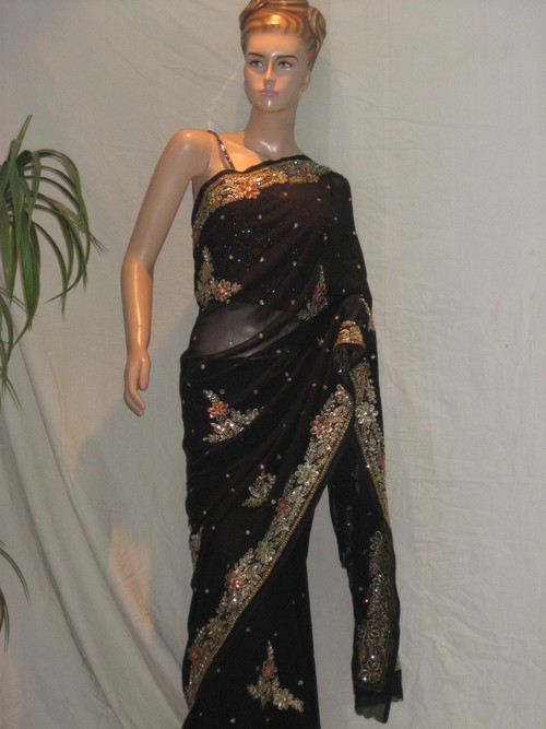 ब्लैक लेज़र जॉर्जेट पार्टी पहनने के लिए