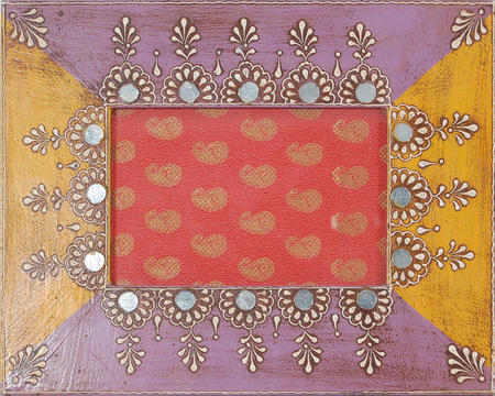 हाथ से पेंट किए गए फोटो फ़्रेम का साइज़: 8*6 इंच