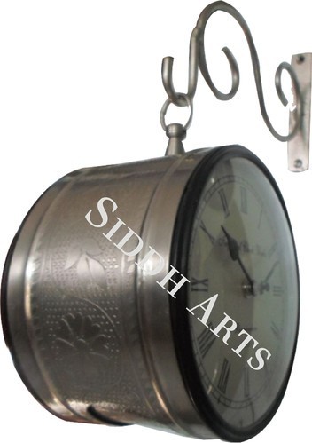 Round Station Clock In Silver Clock