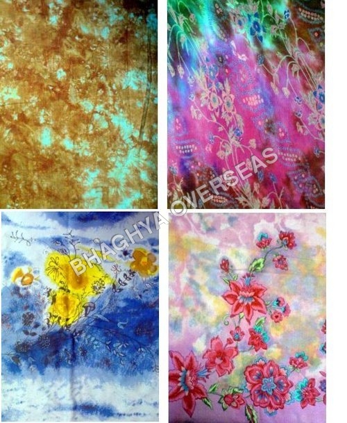 रंगे मुद्रित कपड़े