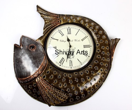 सुंदर हस्तनिर्मित धातु व्रॉट आइरन मछली दीवार घड़ी दीवार लटकने वाली दीवार सजावट