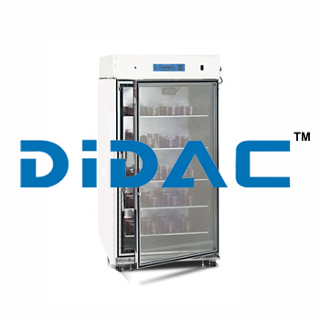 CO2 इनक्यूबेटर में बड़ी क्षमता पहुंचती है