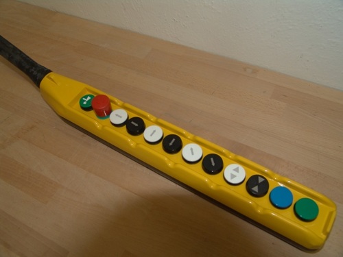 प्लास्टिक क्रेन पेंडेंट स्टेशन