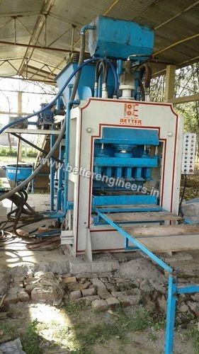 कंक्रीट ब्लॉक बनाने की मशीन