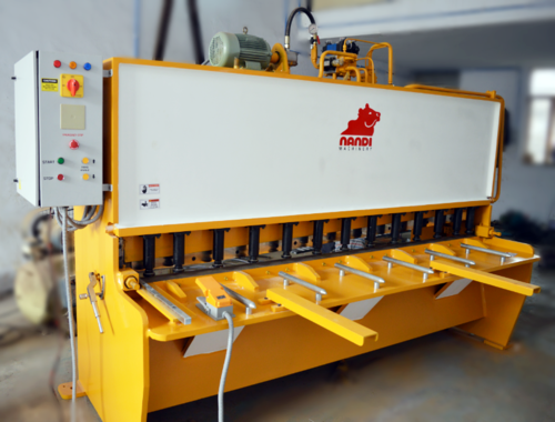 Hydraulic Shearing Machine - Automatic Grade: Manual