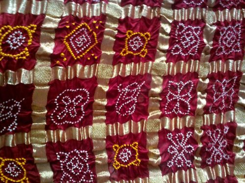 बंधेज घरचोला साड़ी