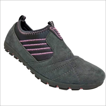 ग्रे जीएनएक्स/जेनरेशन एक्स लेडीज़ शूज़