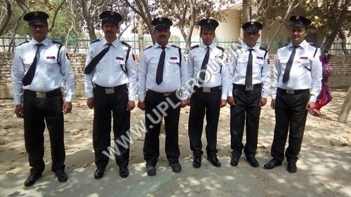 शैक्षणिक सुरक्षा गार्ड
