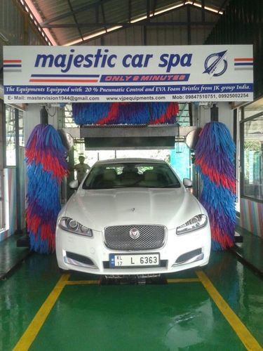 स्वचालित कार धोने वाले उपकरण