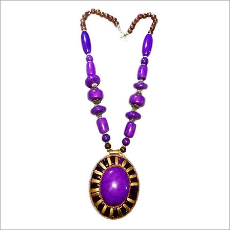 हाथ से बने नेकलेस